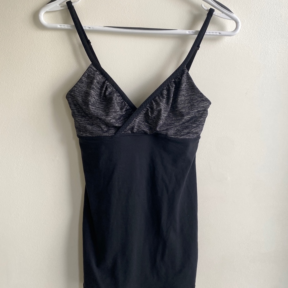Lululemon Black and Grey Tank Top Size 6